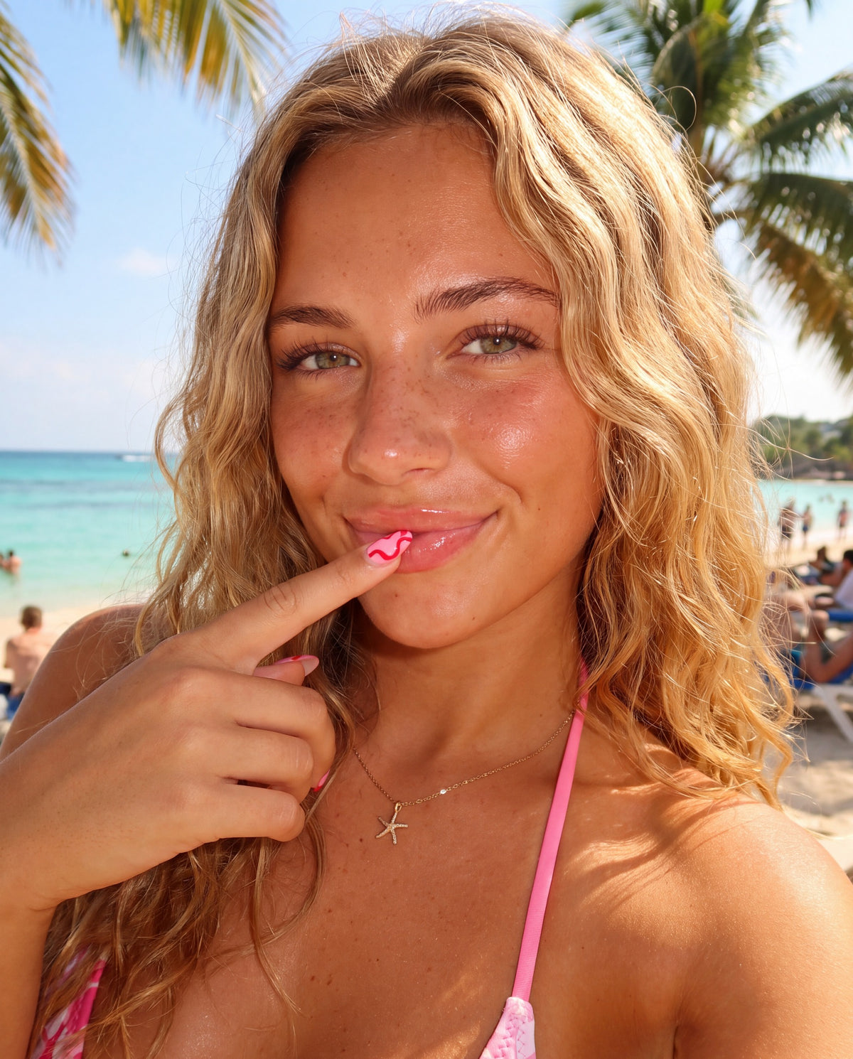 Selfie Plage Golden - exemple de photo générée par IA avec ce prompt